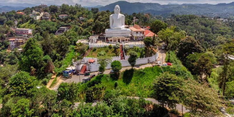 kandy-temples-gardens-cultural-show-city-highlights-tour