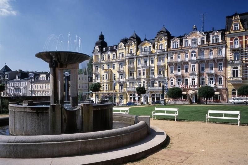 karlovy-vary-marianske-lazne-tour-from-prague-with-lunch