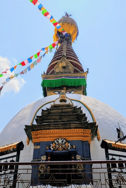 kathmandu-palace-garden-market-stupa-near-thamel-tour