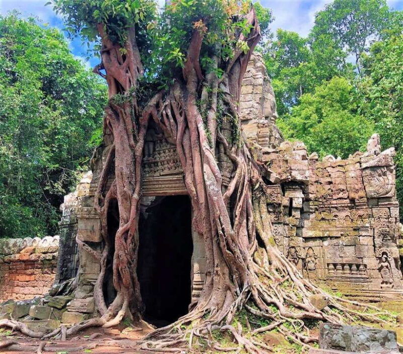 kbal-spean-trekking-tour-with-banteay-srei-landmine-museum