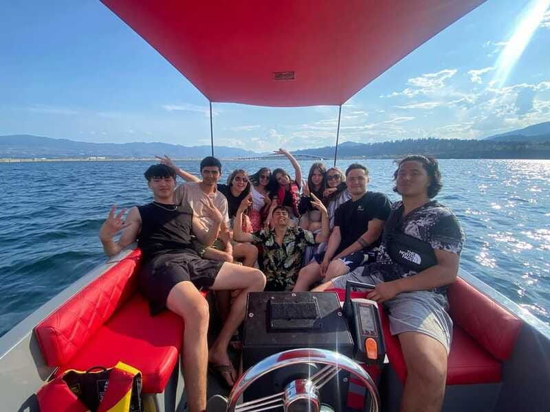 kelowna-private-electric-boat-tour-with-bluetooth-speaker