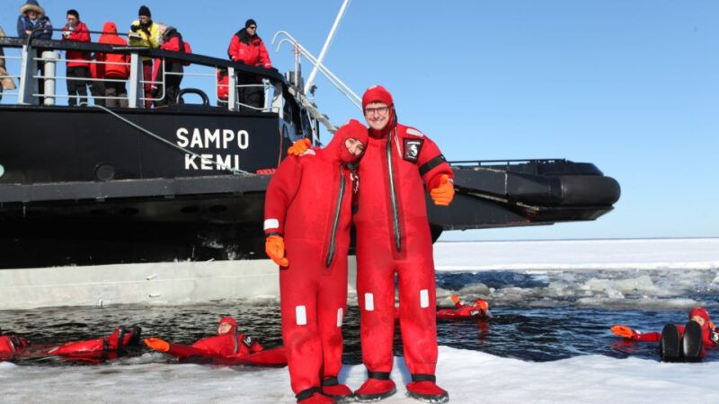 kemi-icebreaker-sampo-cruise-with-buffet-and-ice-floating