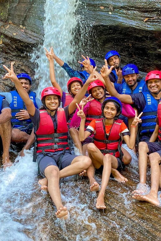 kitulgala-kataran-oya-canyoning-adventure
