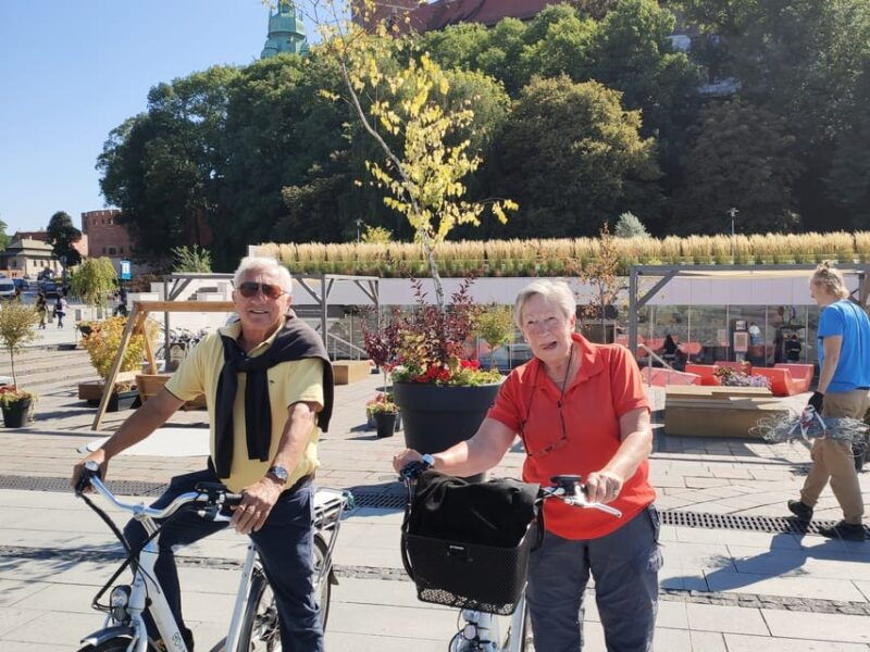 krakow-multilingual-tour-on-electric-bikes