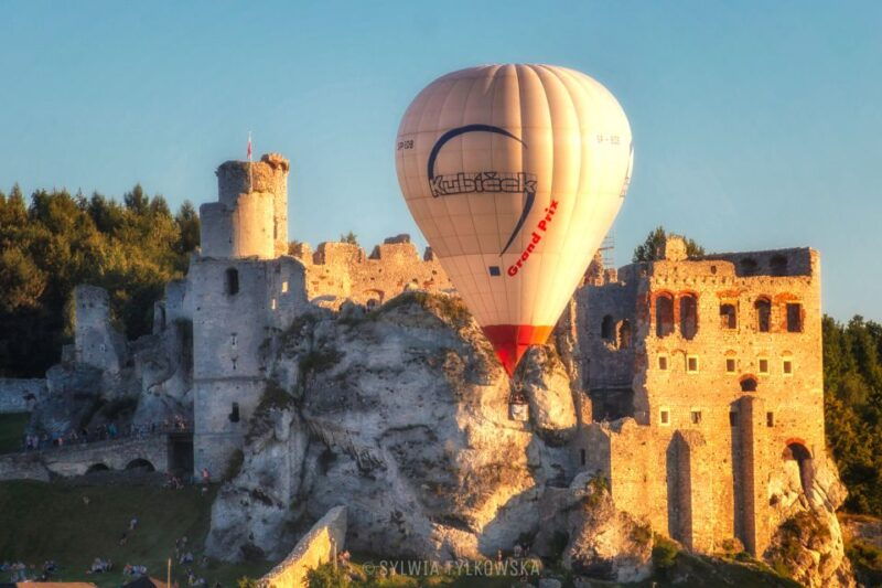 krakow-private-hot-air-balloon-flight-with-champagne
