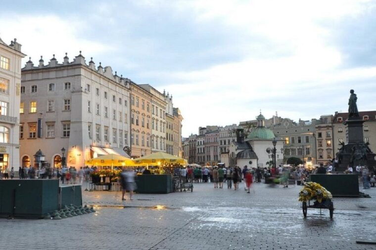 krakow-skip-the-line-underground-museum-private-guided-tour