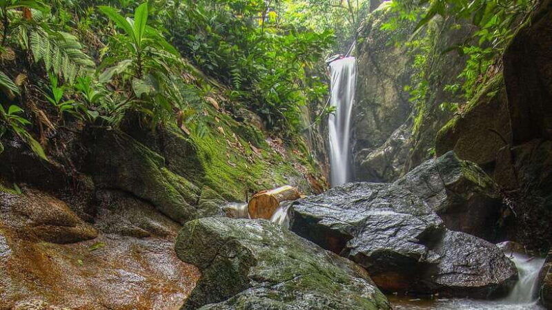 kuala-lumpur-batu-caves-ramayana-caves-and-kanching-falls