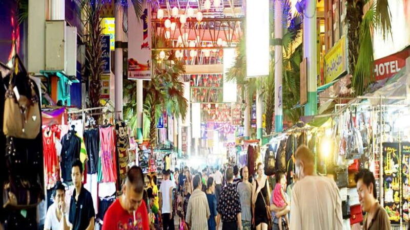 kuala-lumpur-street-market-exploration-shopping-tour