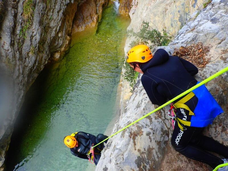lake-garda-canyoneering-in-torrente-vione