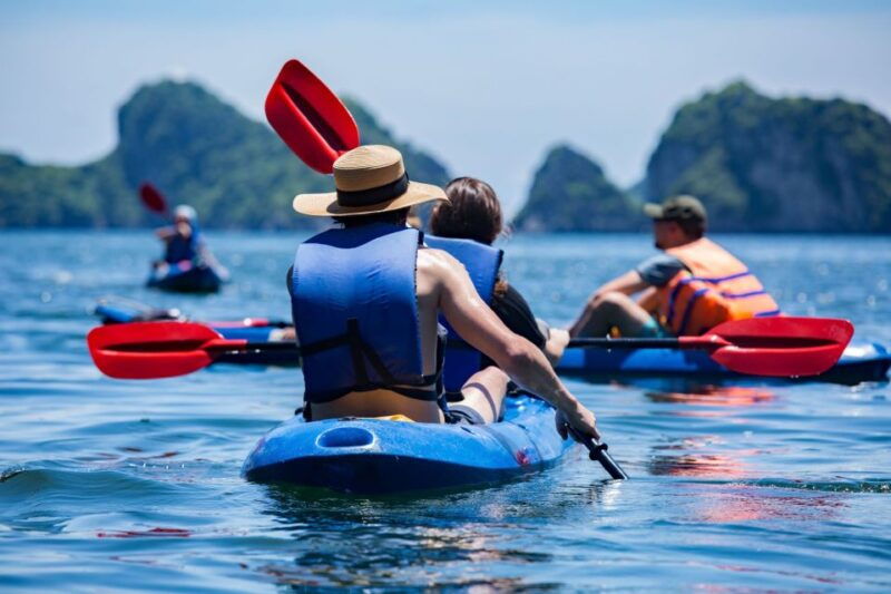 lan-ha-bay-kayaking-and-cruise