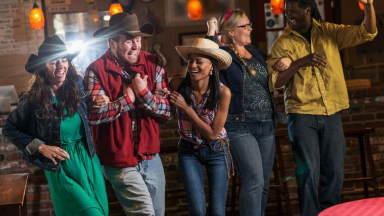 las-vegas-country-bar-crawl-by-party-bus-w-mixed-drinks