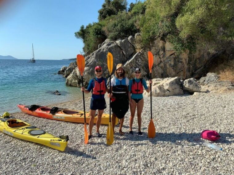 lefkas-nydri-kayaking-day-trip-to-scorpios-and-meganisi
