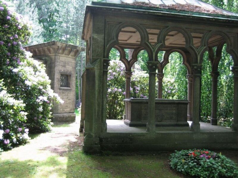 leipzig-guided-tour-of-the-southern-cemetery