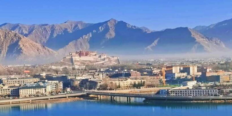 lhasa-5-day-private-tour-with-potala-palace-yamdrok-lake