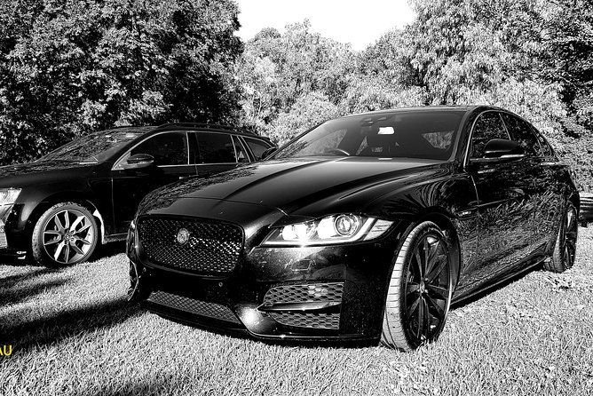 Limoroo, Airport Transfers and Luxe Door to Door Service. - Frequently Asked Questions