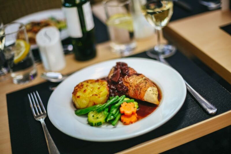 london-river-thames-dinner-cruise
