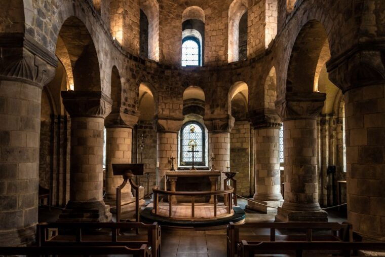 london-tower-of-london-guided-tour-with-crown-jewels-option