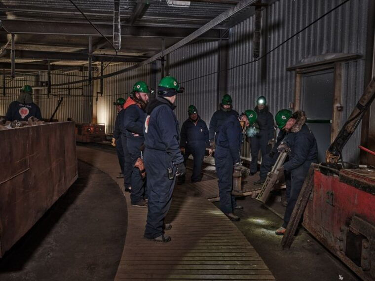 longyearbyen-historic-coal-mine-tour-at-gruve-3