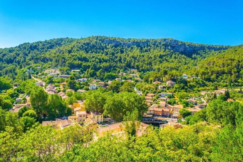 luberon-plague-wall-bike-ride