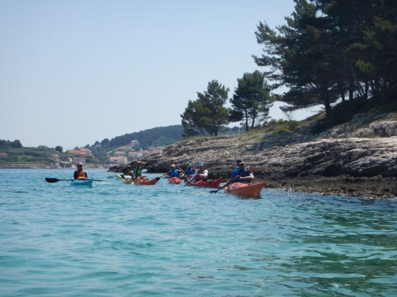 lumbarda-half-day-kayaking-and-history-with-wine-delight