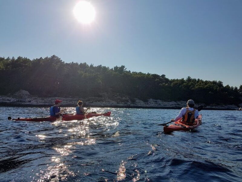 lumbarda-sunset-kayak-tour-with-a-picnic-wine-and-sweets