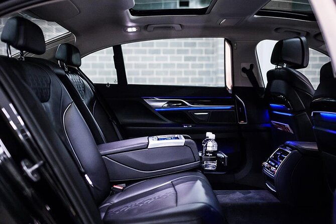 Luxury Van - Sydney Airport Private Departure Transfer - The Luggage Handling & Vehicle Comfort