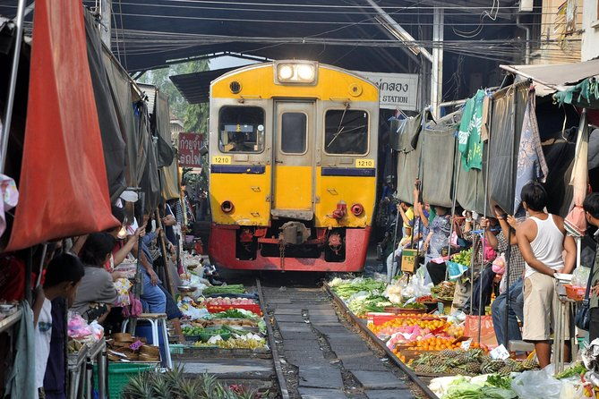 Maeklong & Damnoen Saduak Markets: Railway & Floating Market Tour - Final Words