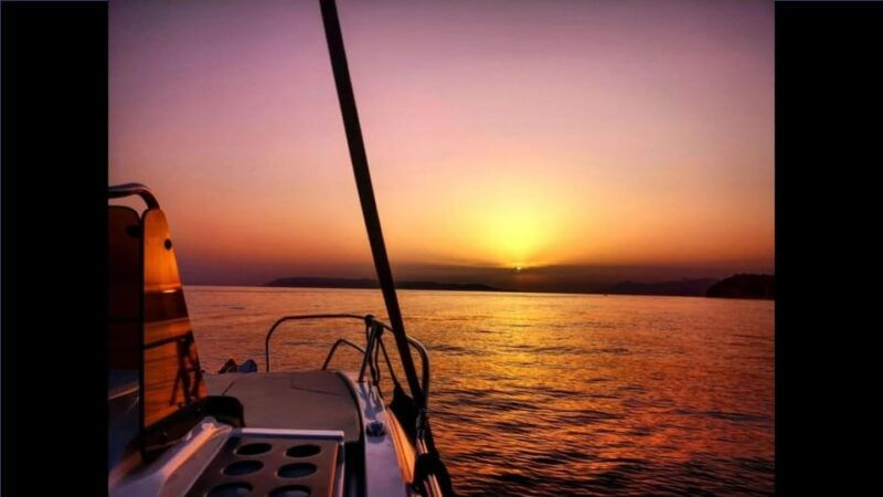 makarska-speedboat-sunset-tour-to-hidden-bay-on-island-brac