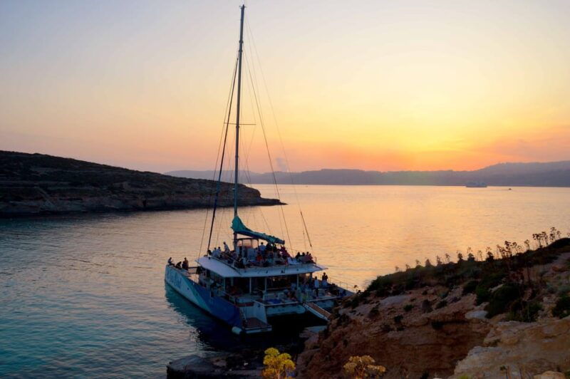 malta-blue-lagoon-evening-catamaran-cruise