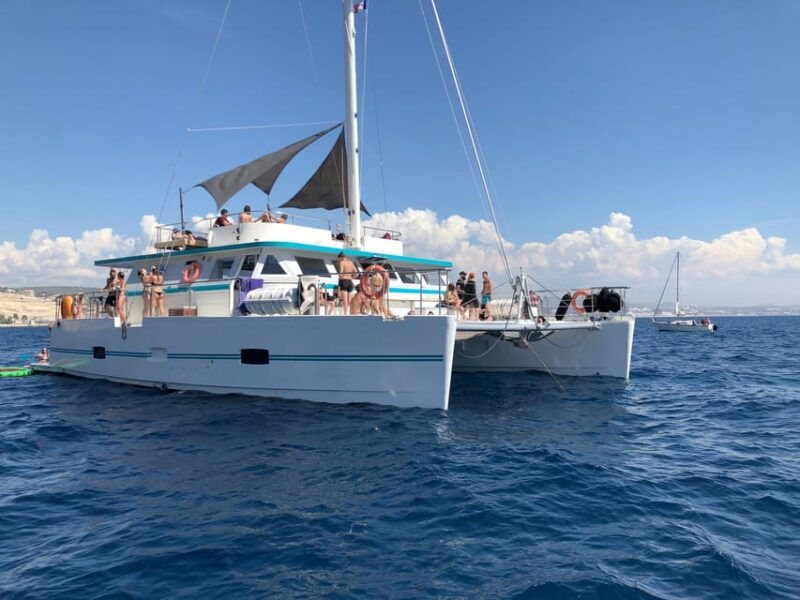 marseille-sunset-catamaran-cruise-dinner-drinks