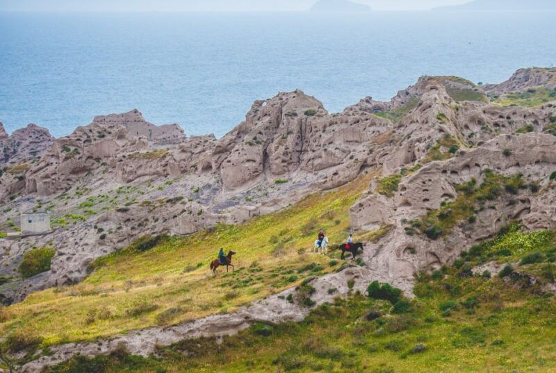 megalochori-horseback-riding-tour-for-experienced-riders