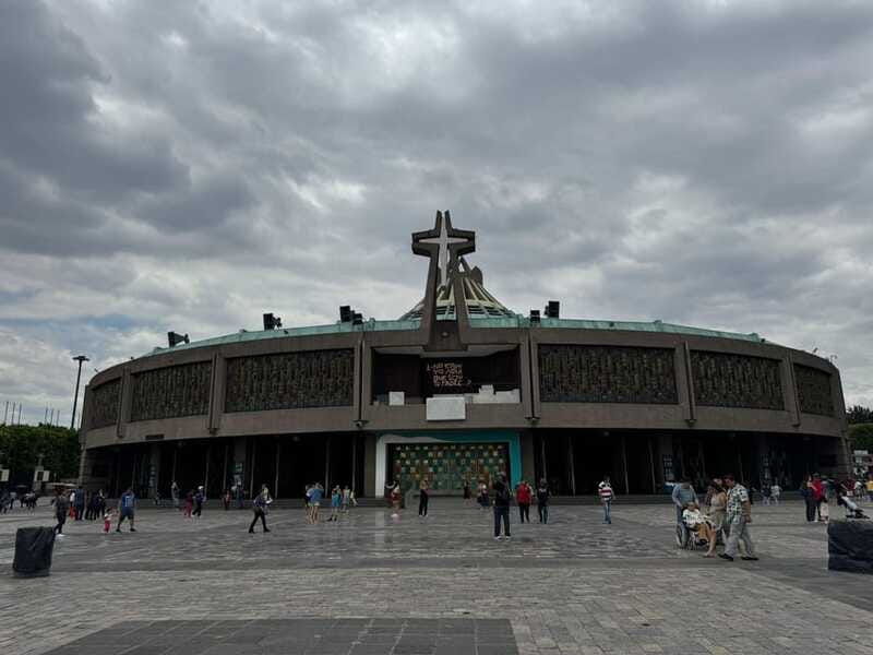 mexico-city-basilica-and-teotihuacan-pyramids-tour