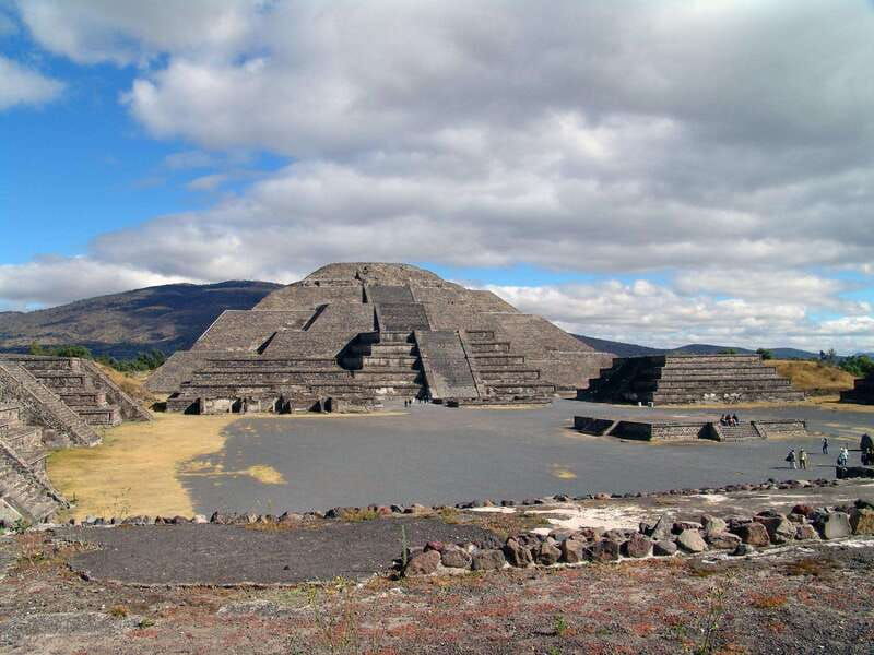 mexico-city-teotihuacan-tlatelolco-and-guadalupe-tour