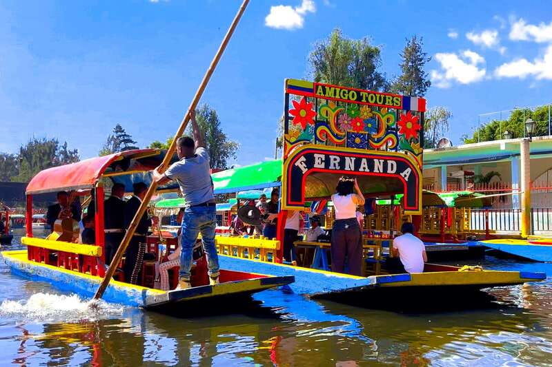 mexico-city-xochimilco-coyoacan-university-murals-tour