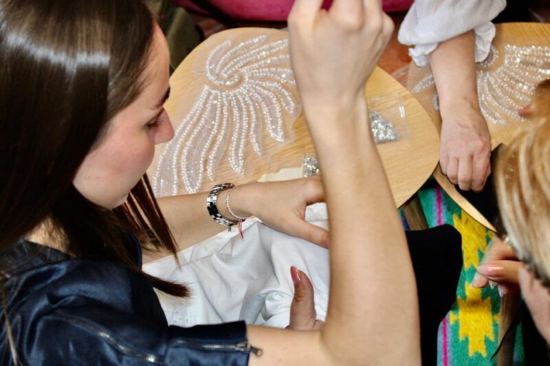 milan-artisan-embroidery-experience-create-your-t-shirt