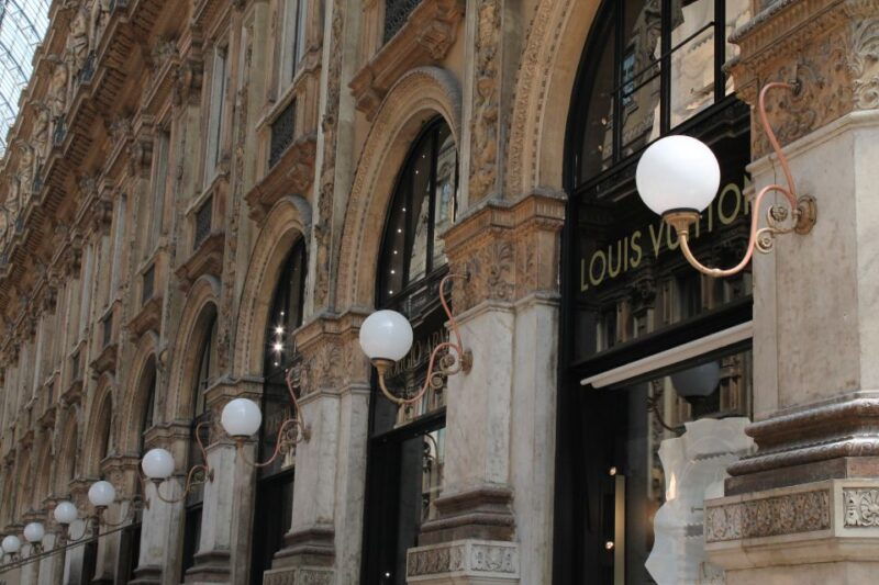 milan-city-highlights-walking-tour