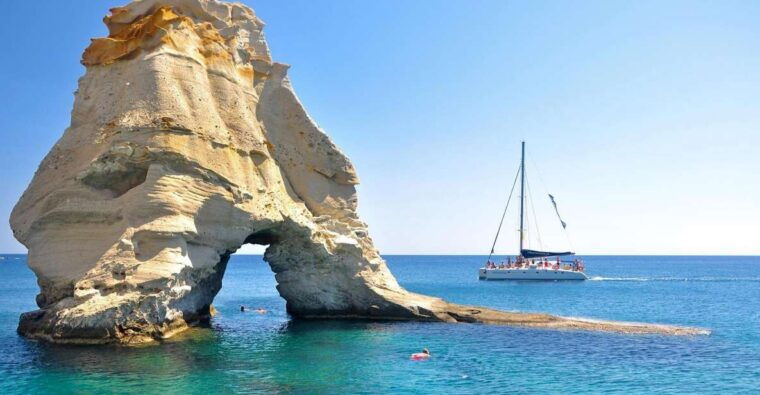 milos-full-day-catamaran-cruise-to-poliegos-and-kleftiko