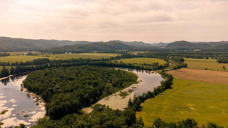 mont-tremblant-self-guided-kayak-paddleboard-on-rouge-river