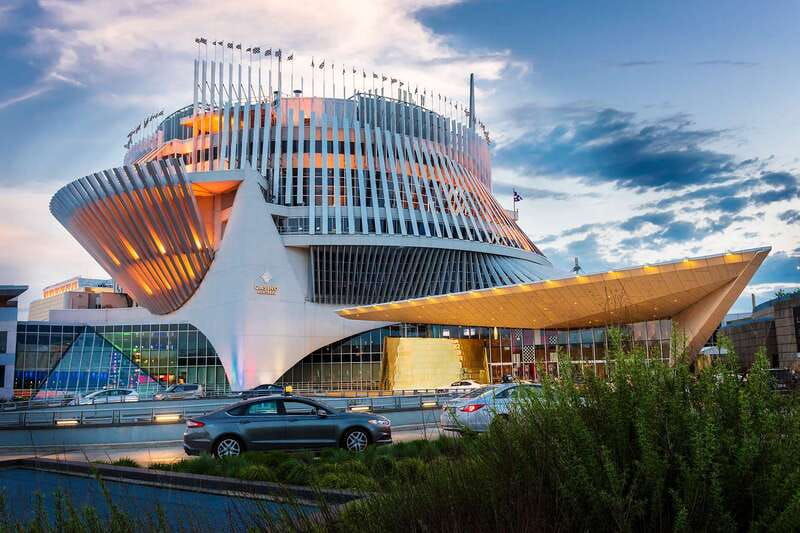 montreal-city-architecture-guided-bike-tour