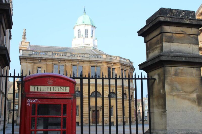 morse-lewis-and-endeavour-walking-tour-of-oxford