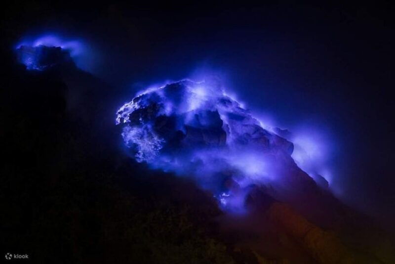 mount-ijen-volcanic-crater-overnight-trip-from-bali