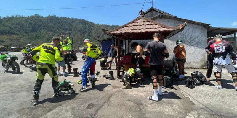 mountain-batur-dirt-bike-adventure-lunch