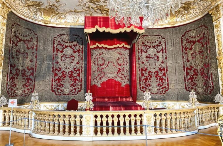 munich-residenz-museum-tickets-and-25-hour-guided-tour