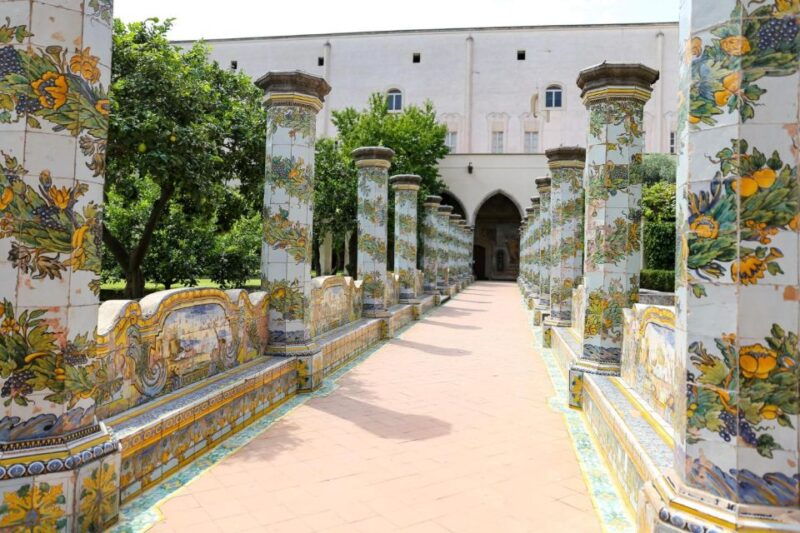 naples-capture-the-most-photogenic-spots-with-a-local