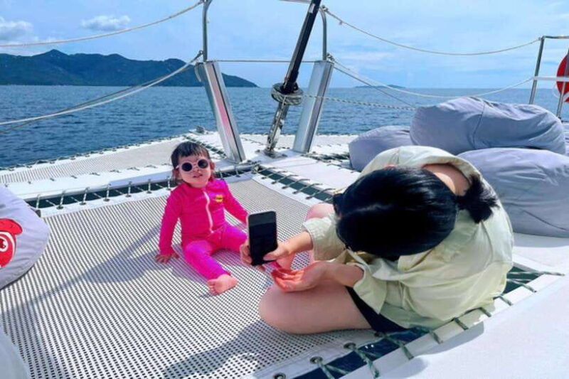 nha-trang-sunset-catamaran-yacht-tour