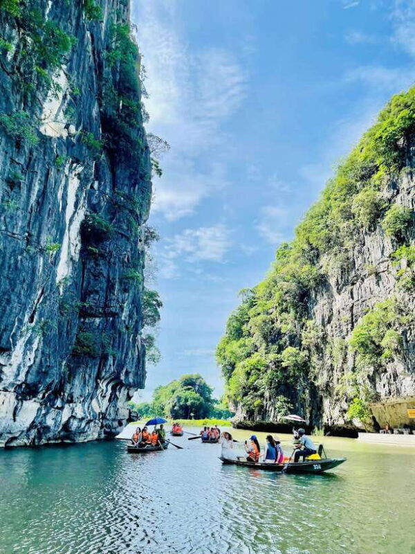 ninh-binh-bai-dinh-pagoda-trang-an-and-mua-cave-tour
