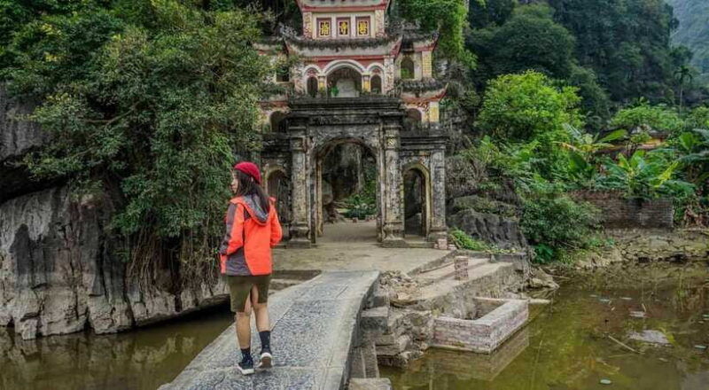 ninh-binh-jeep-tour-tam-coc-hightlights-hidden-gems