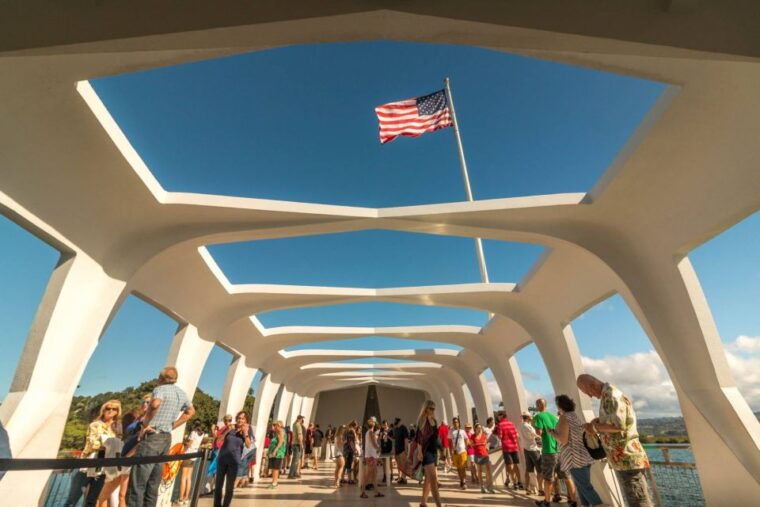 oahu-uss-arizona-memorial-and-city-highlights-tour