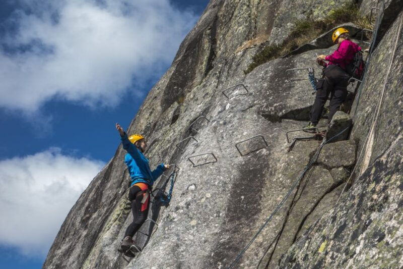 odda-trolltunga-via-ferrata-sunset-and-sunrise
