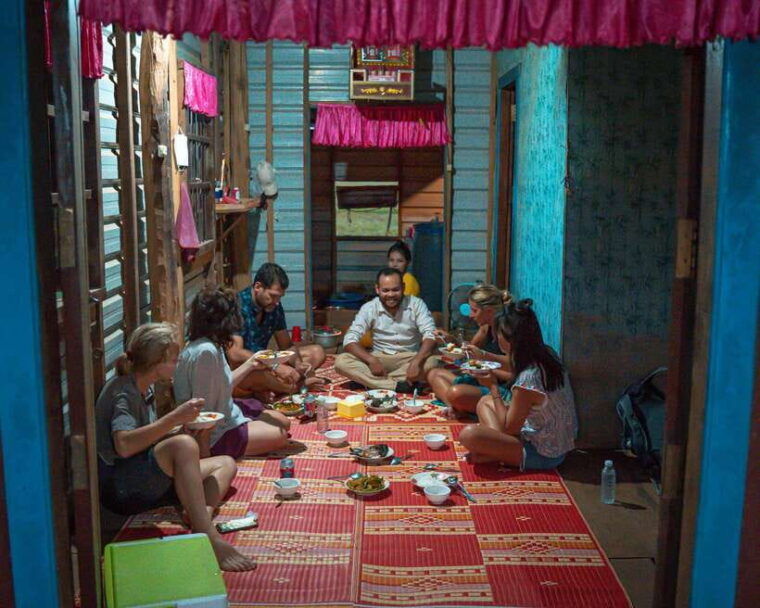 old-siem-reap-sunset-food-tour-by-tuk-tuk